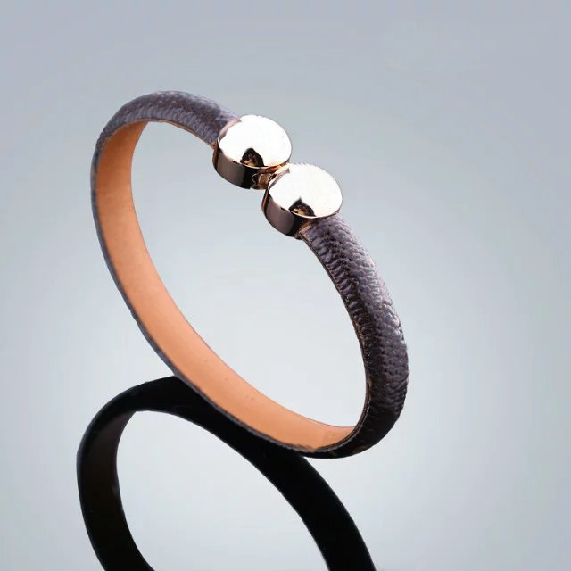 Europe America Fashion Lady Women Round Print Flower Design Double Round Head Rivets Engraved Historic Mini Leather Bracelet Bangle M6407E