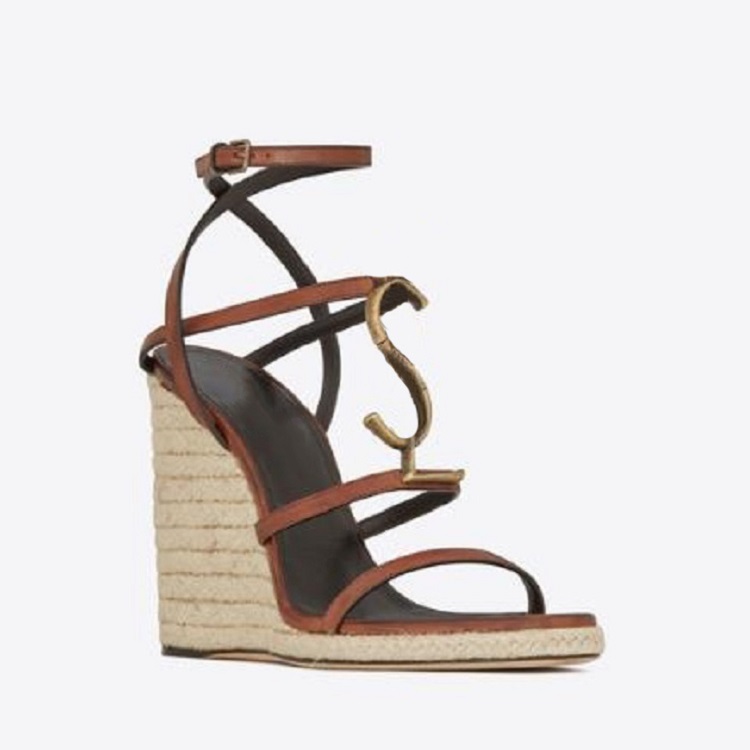 High quality spring wedge Sandals Classics slippers summer flat sandals slides Fashion leather beach shoes shoe02 01, Black
High quality spring wedge Sandals Classics slippers summer flat sandals slides Fashion leather beach shoes shoe02 01, Black