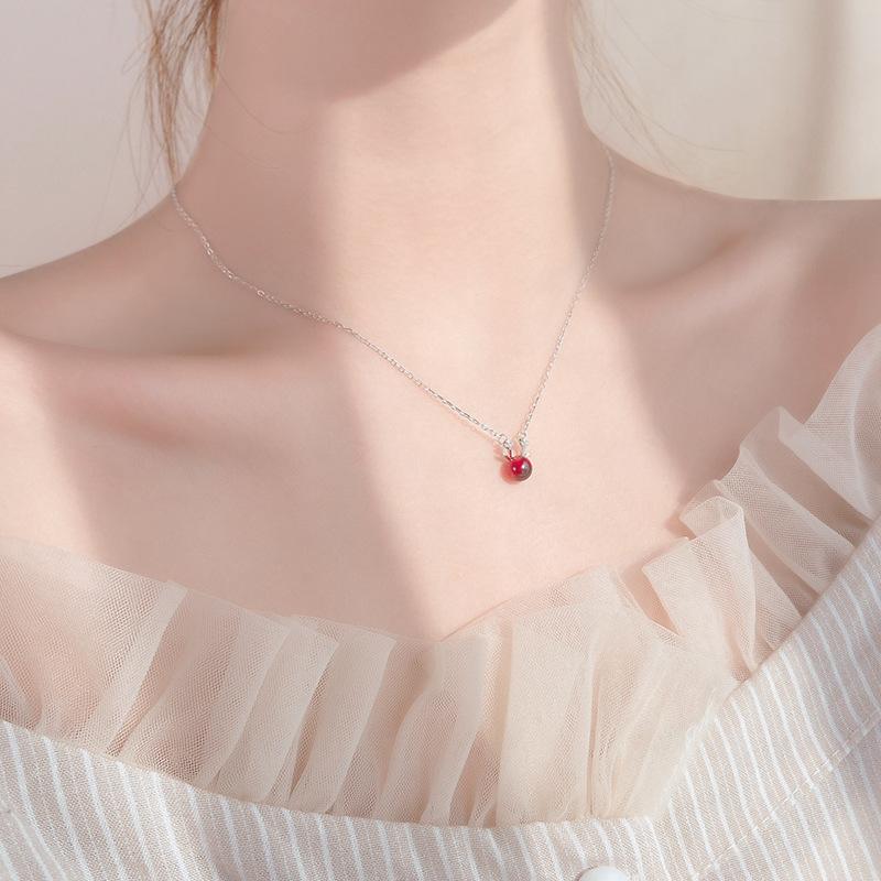 Pendant Necklaces Red Pomegranate Above Deer Han Edition S925 Pure Silver Contracted Collarbone Chain Necklace With Female Students
Pendant Necklaces Red Pomegranate Above Deer Han Edition S925 Pure Silver Contracted Collarbone Chain Necklace With Female Students