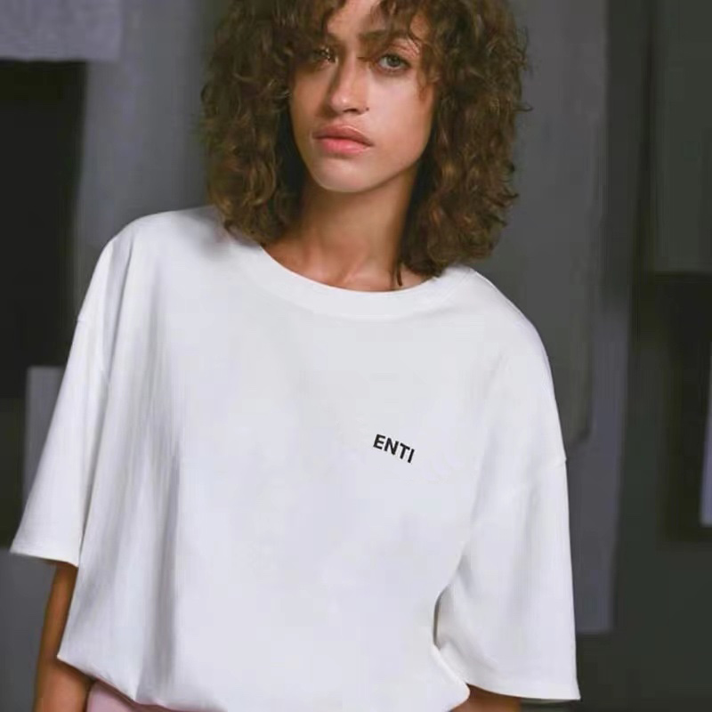 Spring Summer europe usa fashion mini Logo Tee Skateboard high street wear Tshirt Men Women Short Sleeve Basic T Shirt, White
Spring Summer europe usa fashion mini Logo Tee Skateboard high street wear Tshirt Men Women Short Sleeve Basic T Shirt, White