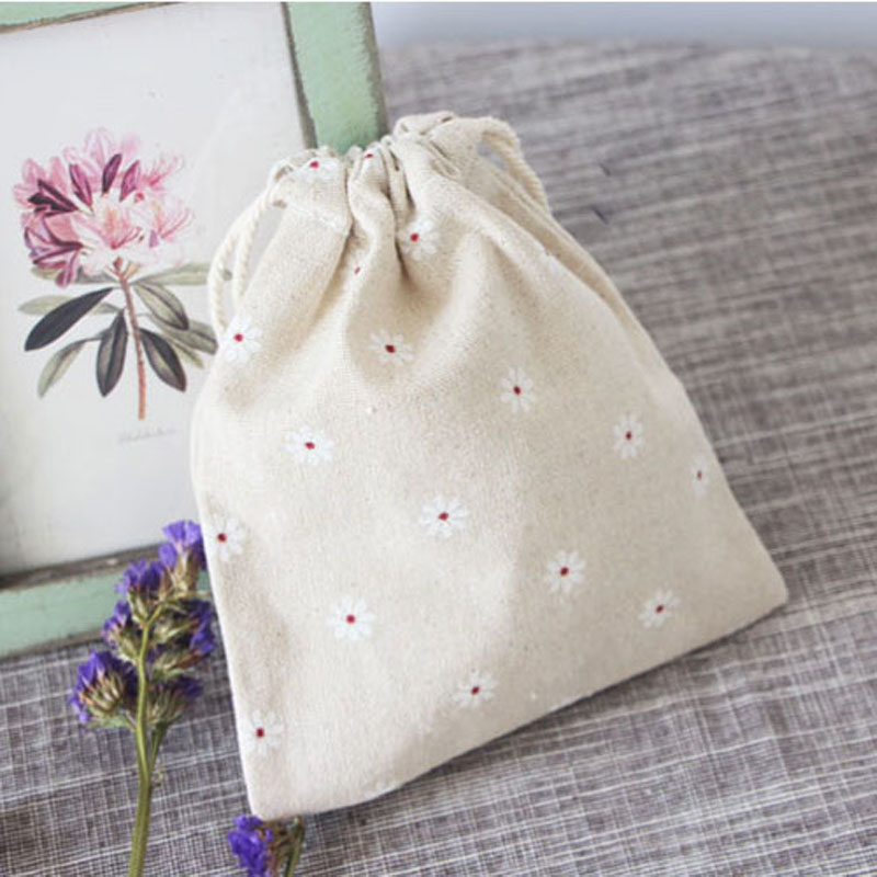 White Daisy Linen Gift Bags 9x12cm 10x15cm 13x17cm pack of 50 Party Candy Favor Bag Holders Makeup Jewelry Drawstring Pouch