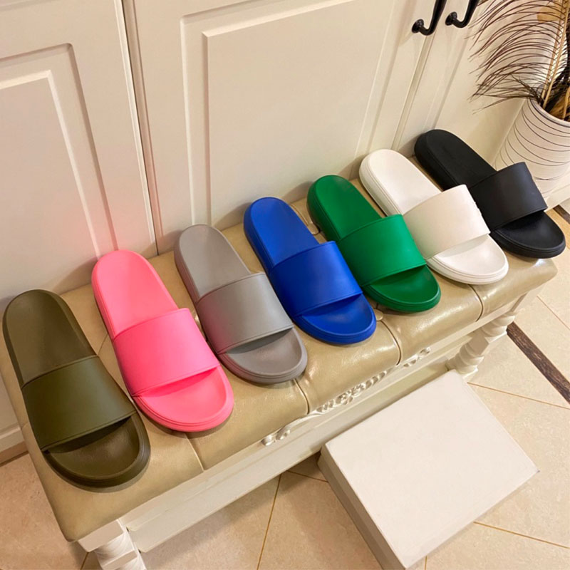 Beach Designer Men Women Flat Platform Slippers Sandals Slides Fashion Soft Dough Genuine Leather Top Quality Mens Womens Slipper Sandal Size 35-46 With Box, Foam bag
Beach Designer Men Women Flat Platform Slippers Sandals Slides Fashion Soft Dough Genuine Leather Top Quality Mens Womens Slipper Sandal Size 35-46 With Box, Foam bag