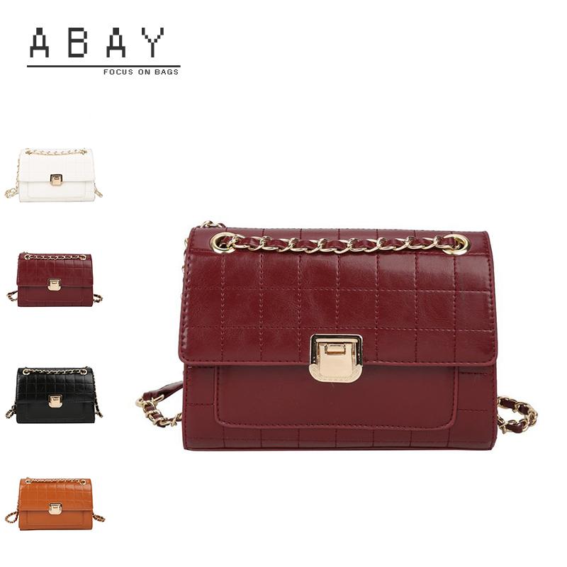 Women Casual Vintage Shoulder Bag 2021 Spring New Fashion Style Retro Versatile Plaid Chain Small Square Bag Female's Handbag, White
Women Casual Vintage Shoulder Bag 2021 Spring New Fashion Style Retro Versatile Plaid Chain Small Square Bag Female's Handbag, White