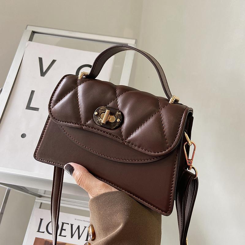 Niche Design Senior Handbags 2021 New Versatile shoulder Messenger Bag Fashion Square Bag Underarm Dual-use Width: 19cm, Black
Niche Design Senior Handbags 2021 New Versatile shoulder Messenger Bag Fashion Square Bag Underarm Dual-use Width: 19cm, Black