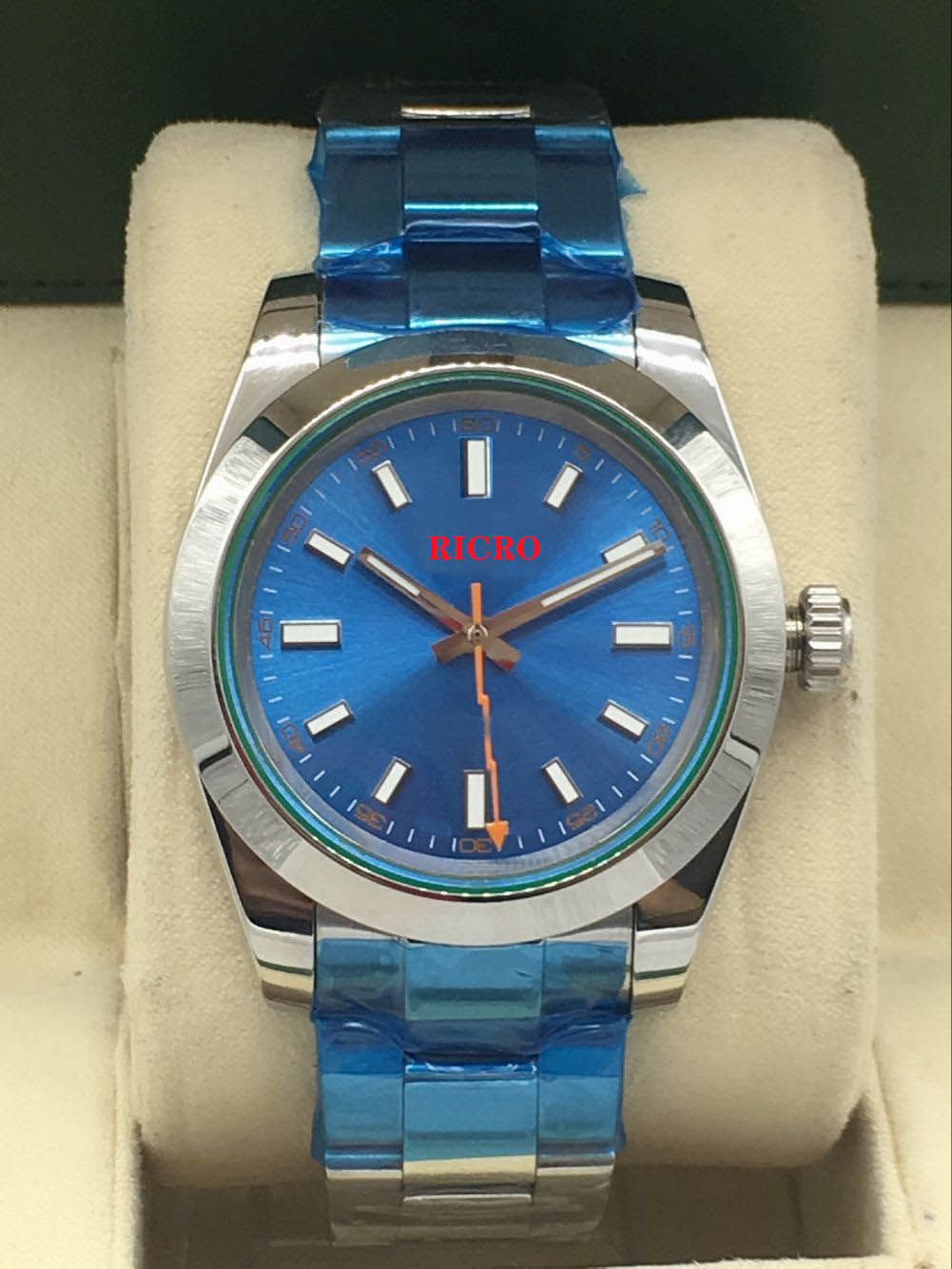 Designer watch 40mm size 316 fine steel folding buckle luminous function fully automatic mechanical movement movement, Waterproof
Designer watch 40mm size 316 fine steel folding buckle luminous function fully automatic mechanical movement movement, Waterproof