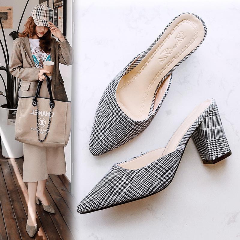 Slippers female summer wear 2021 new fashion personality wrap toe half slippers thick heel pointed toe high heel, Black
Slippers female summer wear 2021 new fashion personality wrap toe half slippers thick heel pointed toe high heel, Black