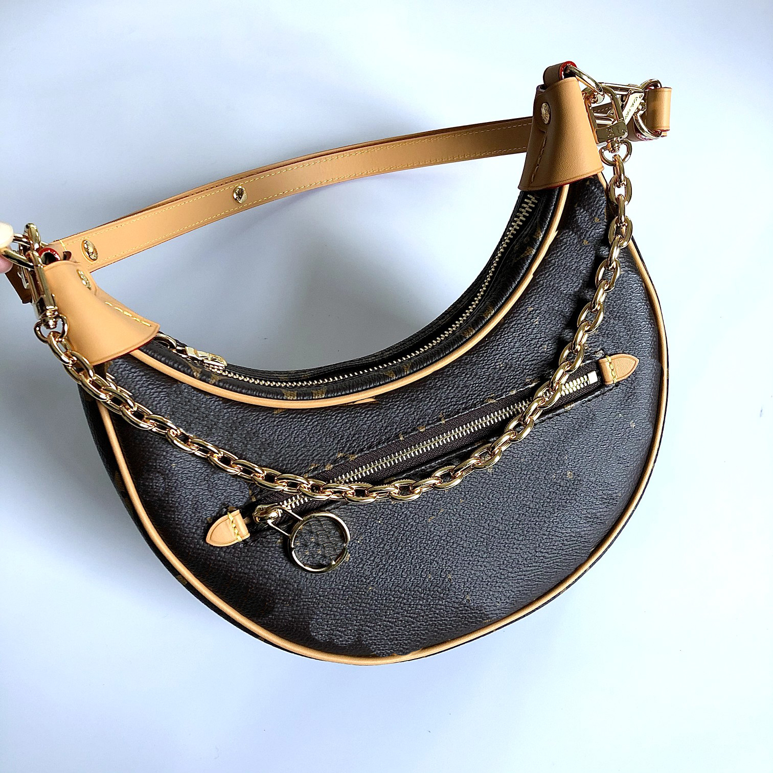 Luxury handbag Collection designer Bag Brown Flower Letter Monograms half-moon baguette M81098 Chain Shoulder Cross Body Loop Purses Croissant Saddle bag
Luxury handbag Collection designer Bag Brown Flower Letter Monograms half-moon baguette M81098 Chain Shoulder Cross Body Loop Purses Croissant Saddle bag