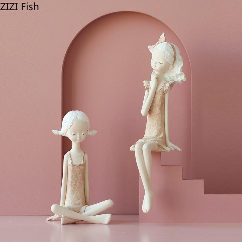 Simple Luxury Pink Girl Ornaments Creative Resin Cute Girl Sculpture Decoration with Bookcase Lovers Gifts Girls Room Decoration
Simple Luxury Pink Girl Ornaments Creative Resin Cute Girl Sculpture Decoration with Bookcase Lovers Gifts Girls Room Decoration