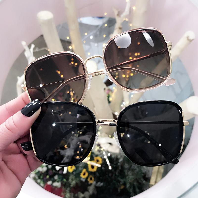 MS 2020 New Luxury Decoration Classic Eyewear Women Polarized Sunglasses Original Brand Designer Sunglasses Sun Glasses Fashion
MS 2020 New Luxury Decoration Classic Eyewear Women Polarized Sunglasses Original Brand Designer Sunglasses Sun Glasses Fashion