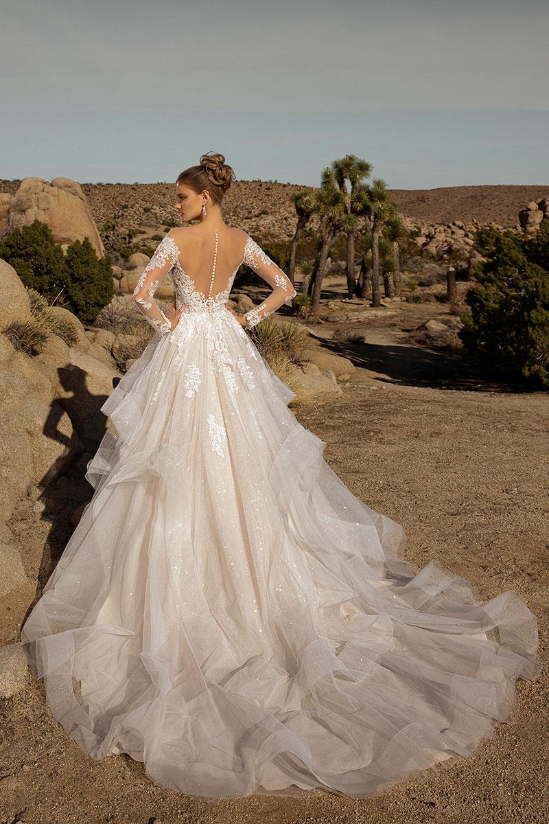 New Arrival Designer Dresses Long Sleeves Lace Appliques Bridal Gowns Button Back Sweep Train A-line Wedding Dress Vestidos