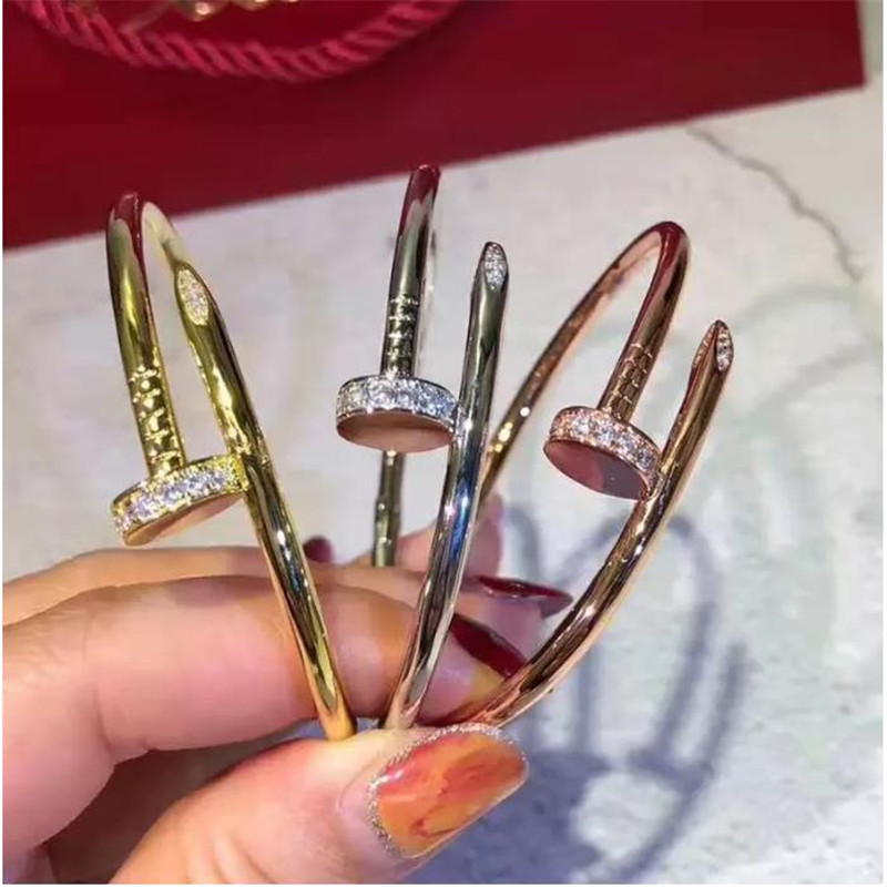Luxury jewelry love bracelet women stainless steel couple Cuff bangle open nails in hands Christmas gifts for girls accessories 
Luxury jewelry love bracelet women stainless steel couple Cuff bangle open nails in hands Christmas gifts for girls accessories