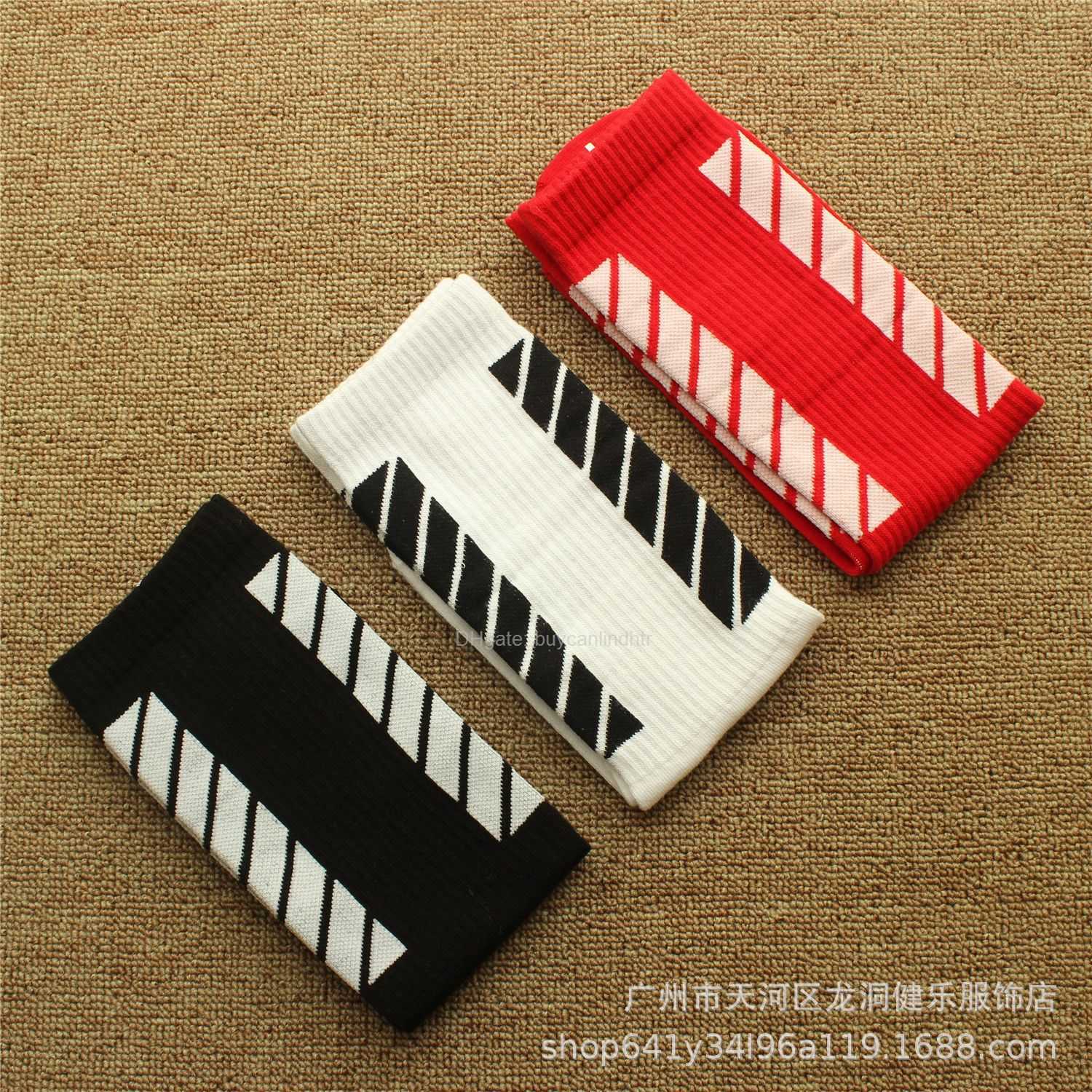 Offs Hip Hop Socks Streetwear Crew Men Skateboard Street Style Harajuku Skater White / Black Sport Socket Drop Men's Fashion Stocking Gt1k
Offs Hip Hop Socks Streetwear Crew Men Skateboard Street Style Harajuku Skater White / Black Sport Socket Drop Men's Fashion Stocking Gt1k
