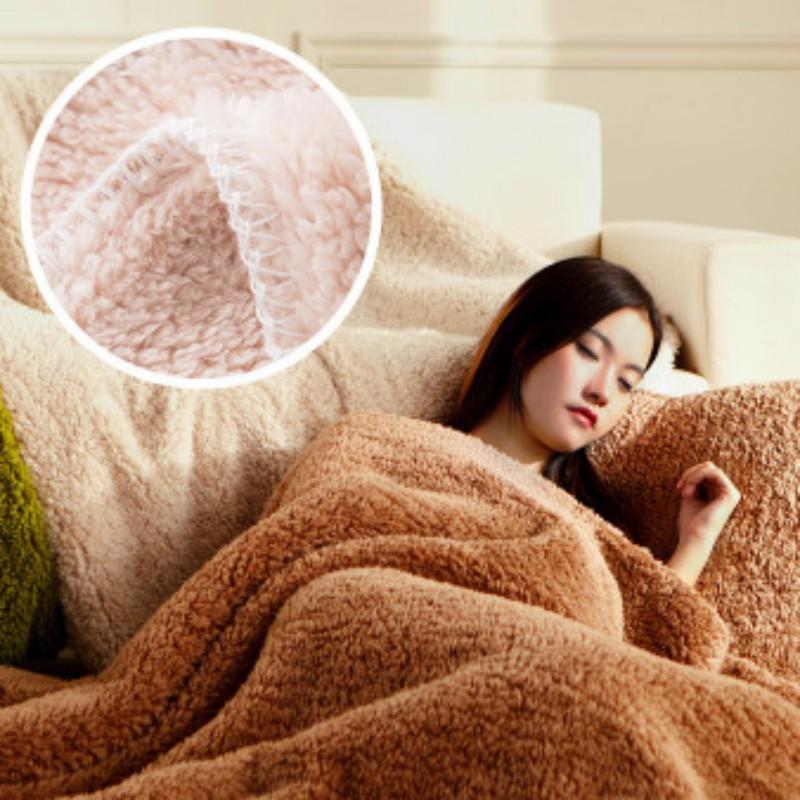 Thickened Winter Coral Velvet Warm Office Nap Sofa Blanket Warm Tapestry Small Cashmere Velvet Blanket Unisex Several Sizes
Thickened Winter Coral Velvet Warm Office Nap Sofa Blanket Warm Tapestry Small Cashmere Velvet Blanket Unisex Several Sizes