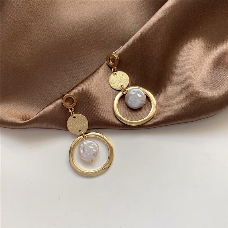 Dangle Simple Earring Women Drop Stud Hoop Earrings Ladies Round Jewelry Artificial Pearl Wedding Vintage Gold Color Brincos 
Dangle Simple Earring Women Drop Stud Hoop Earrings Ladies Round Jewelry Artificial Pearl Wedding Vintage Gold Color Brincos