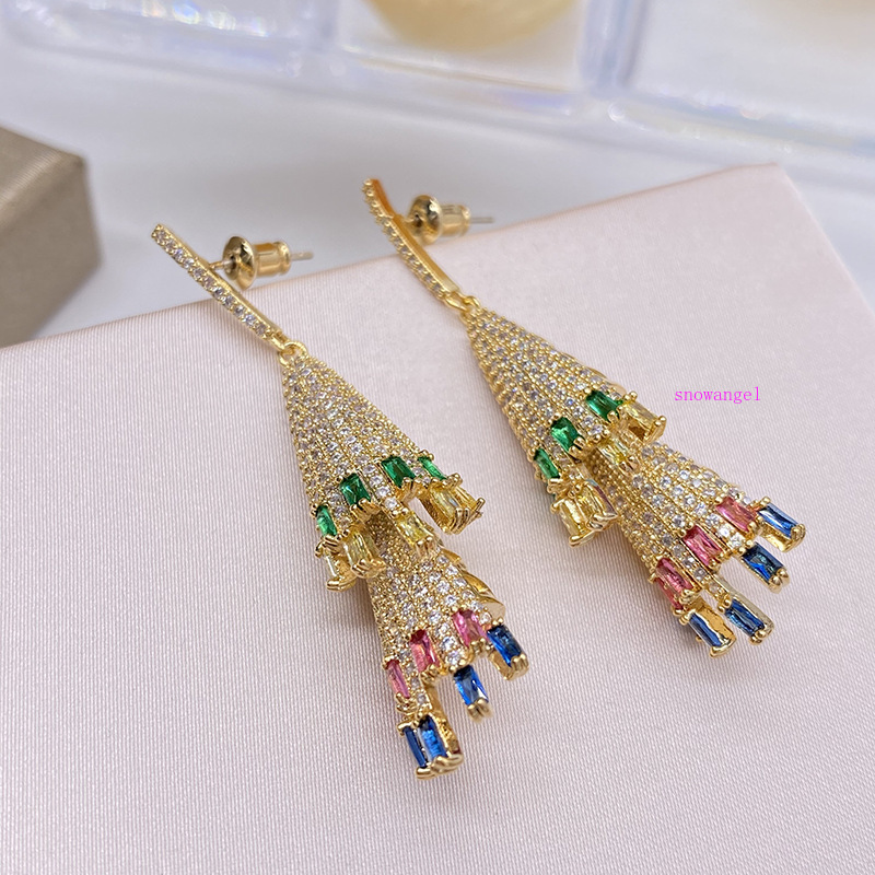 Luxurious umbrella earrings stereoscopic diamond fan earrings with zircon earrings for women's geometric ultra-light luxury dress earrings
Luxurious umbrella earrings stereoscopic diamond fan earrings with zircon earrings for women's geometric ultra-light luxury dress earrings