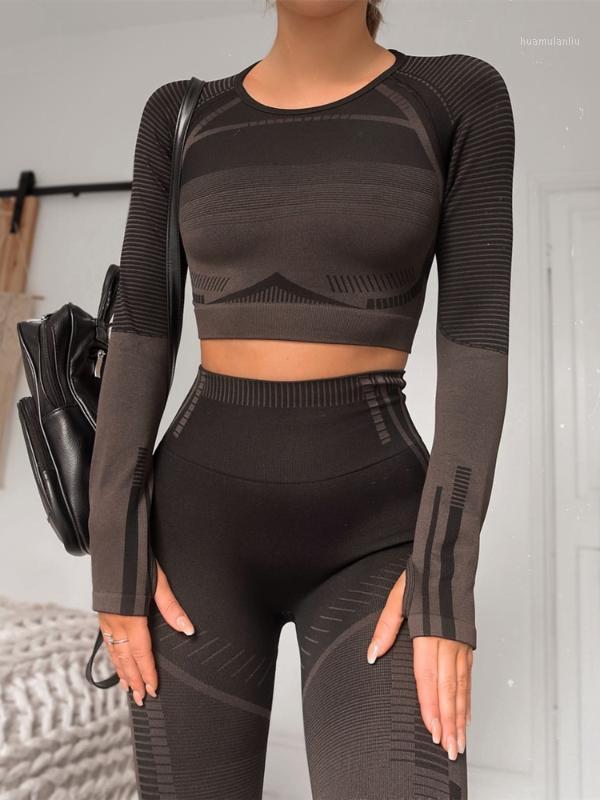 COLORVALUE 2 Piece Geo Seamless Sport Suit Long Sleeve Open Back Crop Top Yoga Set Push Up High Waist Booty Leggings Gym Clothes1, Black
COLORVALUE 2 Piece Geo Seamless Sport Suit Long Sleeve Open Back Crop Top Yoga Set Push Up High Waist Booty Leggings Gym Clothes1, Black