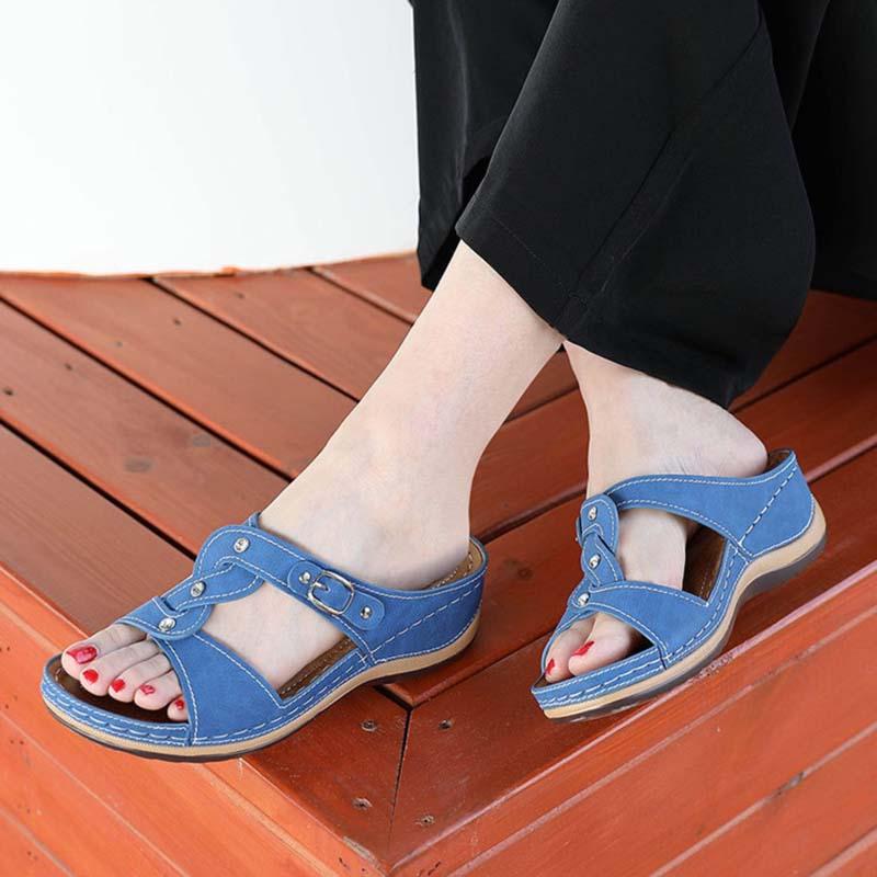 Women Sandals Platform Shoes Ladies Buckle Flat Fashion Sandals Woman New Outdoor Female Footwear Chunky Woman Shoe, Black
Women Sandals Platform Shoes Ladies Buckle Flat Fashion Sandals Woman New Outdoor Female Footwear Chunky Woman Shoe, Black