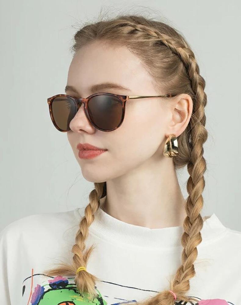 2021 Fashion Cateye Sunglasses Women Vintage Metal Eyewear For men Glasses Mirror Retro Shopping Feminino UV400
2021 Fashion Cateye Sunglasses Women Vintage Metal Eyewear For men Glasses Mirror Retro Shopping Feminino UV400
