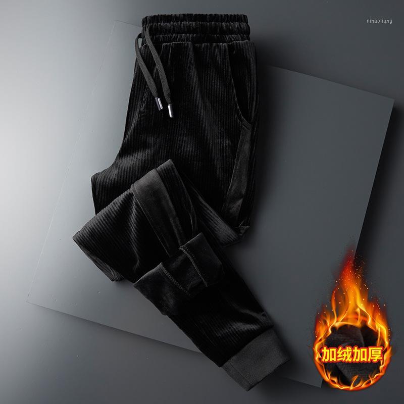 Winter Thickening Solid Color Leisure Men Pants Corduroy Loose Bound Feet Upon Haren.Male Pant High Street Trousers1, K959 black
Winter Thickening Solid Color Leisure Men Pants Corduroy Loose Bound Feet Upon Haren.Male Pant High Street Trousers1, K959 black