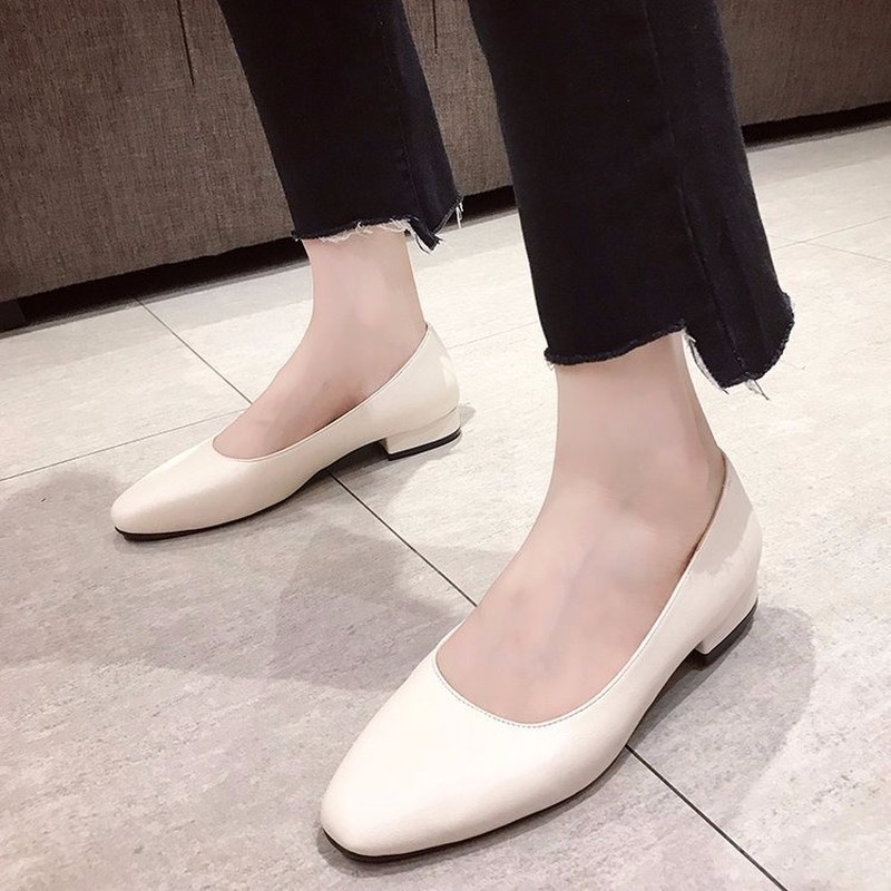 New Casual Shoes Woman Pumps Spring Autumn Leather Slip on Shallow Thick Low Heels Round Head Women Shoes Work Sexy Ladies Shoes, Beige
New Casual Shoes Woman Pumps Spring Autumn Leather Slip on Shallow Thick Low Heels Round Head Women Shoes Work Sexy Ladies Shoes, Beige