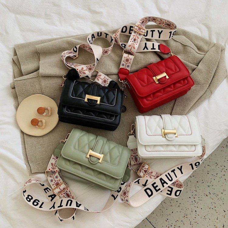 Women's Bags 2021 New Single Shoulder Diagonal Bag Fashion Small Square Bag Rhombic Shoulder Messenger Luxury, Black
Women's Bags 2021 New Single Shoulder Diagonal Bag Fashion Small Square Bag Rhombic Shoulder Messenger Luxury, Black