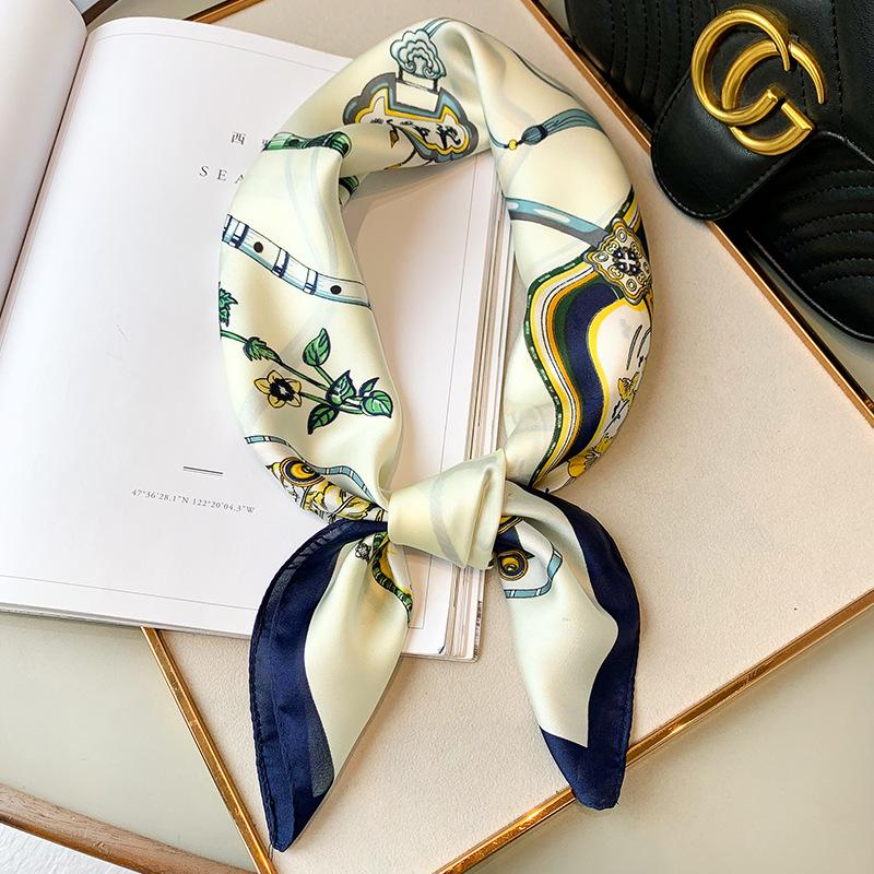 Small Square Towel Women's Spring and Autumn New Style Printed Multi-functional Literature and Art Airline Stewardess Neckerchie
Small Square Towel Women's Spring and Autumn New Style Printed Multi-functional Literature and Art Airline Stewardess Neckerchie