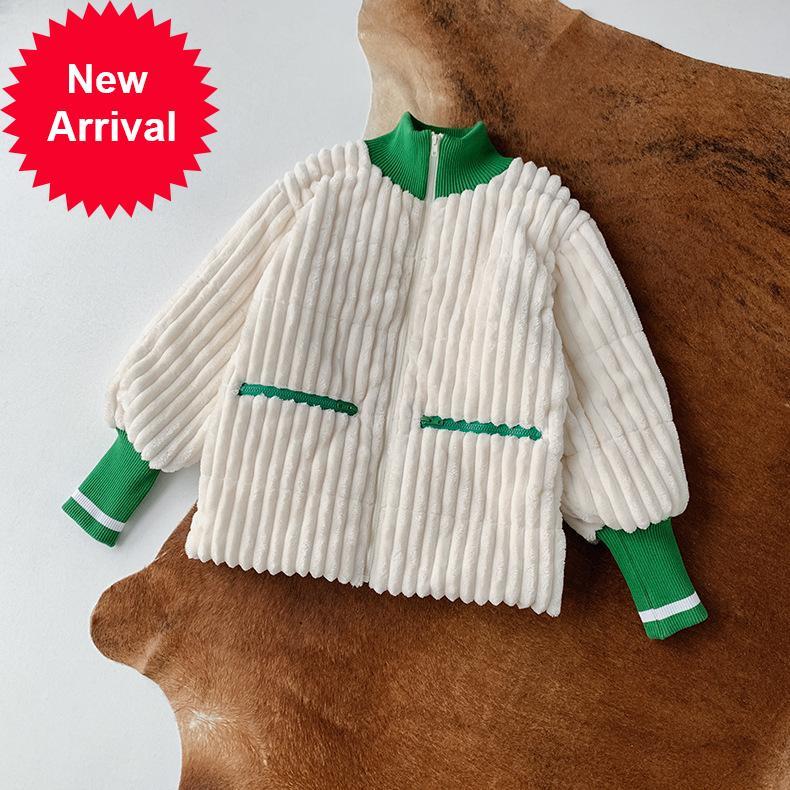 2021 New Autumn New Trend Velvet Quilted Jacket Cumbersome Casual Clothes Pocket with Long Sleeve Warm Coat Dgsl, Beige
2021 New Autumn New Trend Velvet Quilted Jacket Cumbersome Casual Clothes Pocket with Long Sleeve Warm Coat Dgsl, Beige