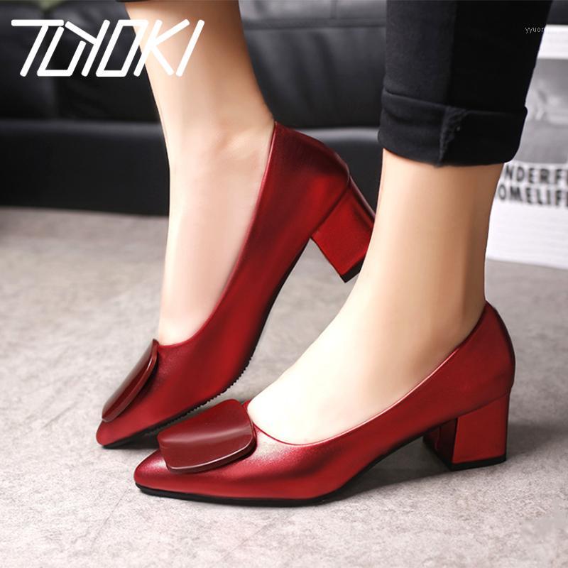 Tuyoki Women Pumps Autumn Winter Keep Warm Shoes Women Low Heels Fashion Fringes Add Fur Round Toe Office Shoes Size 34-411, Champagne
Tuyoki Women Pumps Autumn Winter Keep Warm Shoes Women Low Heels Fashion Fringes Add Fur Round Toe Office Shoes Size 34-411, Champagne