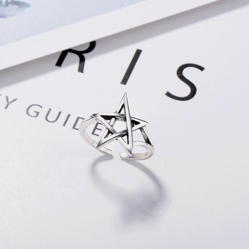 BUDROVKY Korean S925 Sterling Silver Retro Hollow Five-pointed Star Thai Silver Ring Simple Lady's Star Opening Ring Jewelry Gif
BUDROVKY Korean S925 Sterling Silver Retro Hollow Five-pointed Star Thai Silver Ring Simple Lady's Star Opening Ring Jewelry Gif