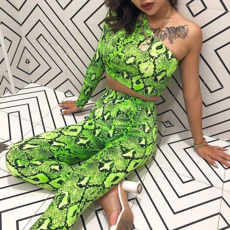 Running Set Single Shoulder Long Sleeve Sports Clothing Serpentine Yoga Set Seamless Sportswear Workout Training Suit Women1, Fluorescent green
Running Set Single Shoulder Long Sleeve Sports Clothing Serpentine Yoga Set Seamless Sportswear Workout Training Suit Women1, Fluorescent green