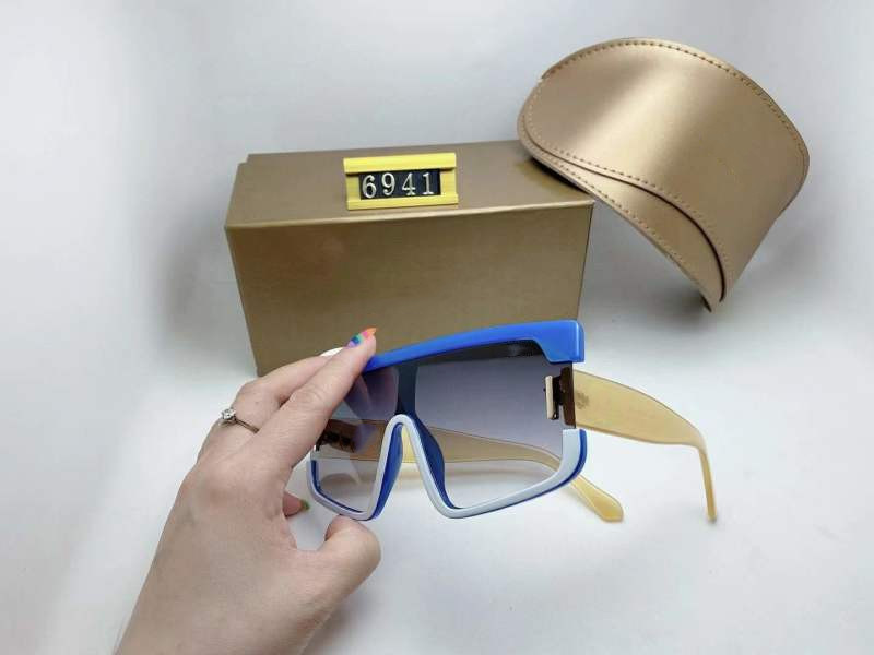 Hot 6941Popular Designer Sunglasses Oversized Square Summer Style for women Adumbral Goggle Top Quality UV400 Lens Mixed Color
Hot 6941Popular Designer Sunglasses Oversized Square Summer Style for women Adumbral Goggle Top Quality UV400 Lens Mixed Color