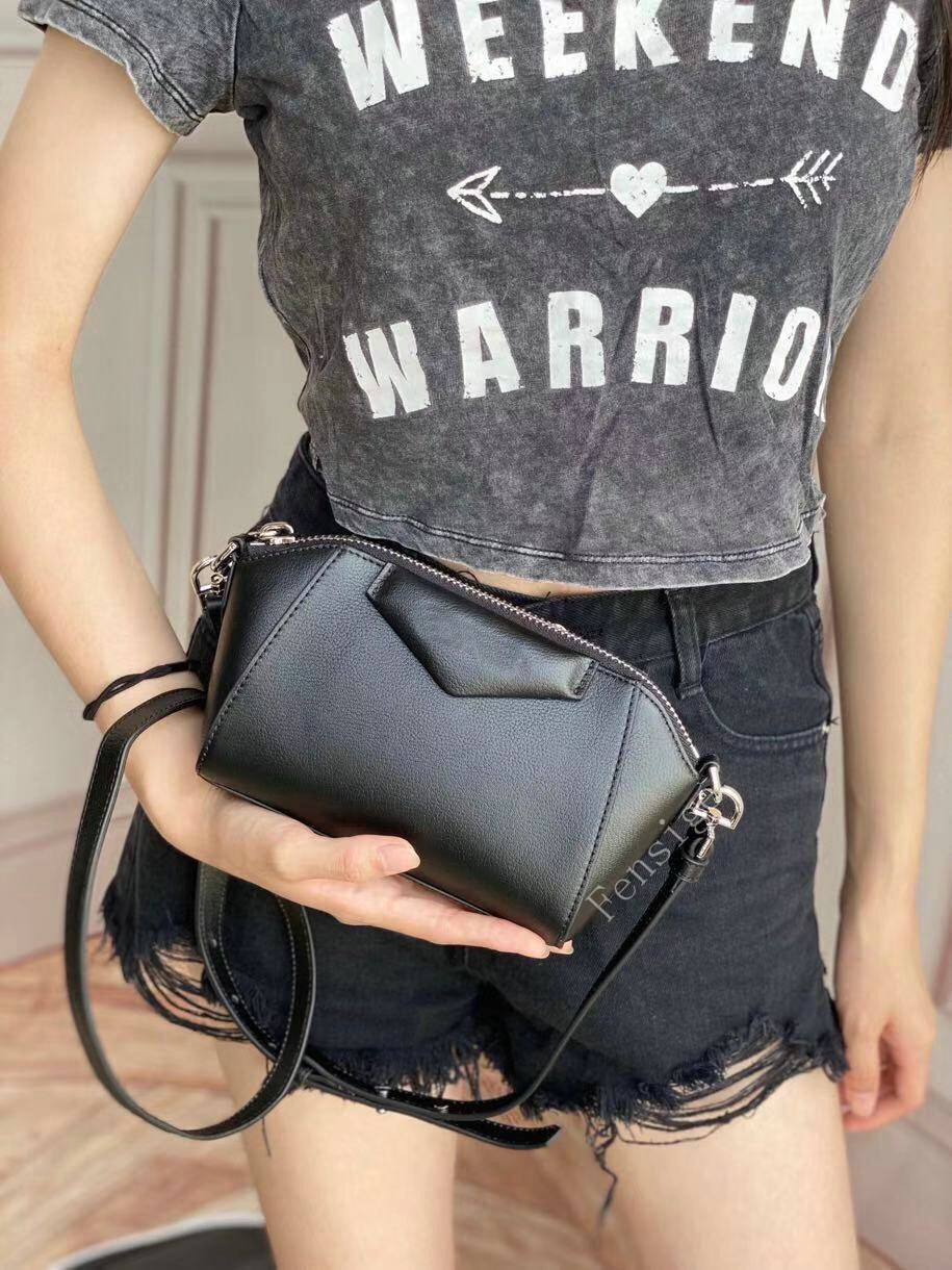 Luxury Designers Womens Nano bag Antigona Shoulder Crossbody Real Business Bag Mini Bags Female Leather Handbags
Luxury Designers Womens Nano bag Antigona Shoulder Crossbody Real Business Bag Mini Bags Female Leather Handbags