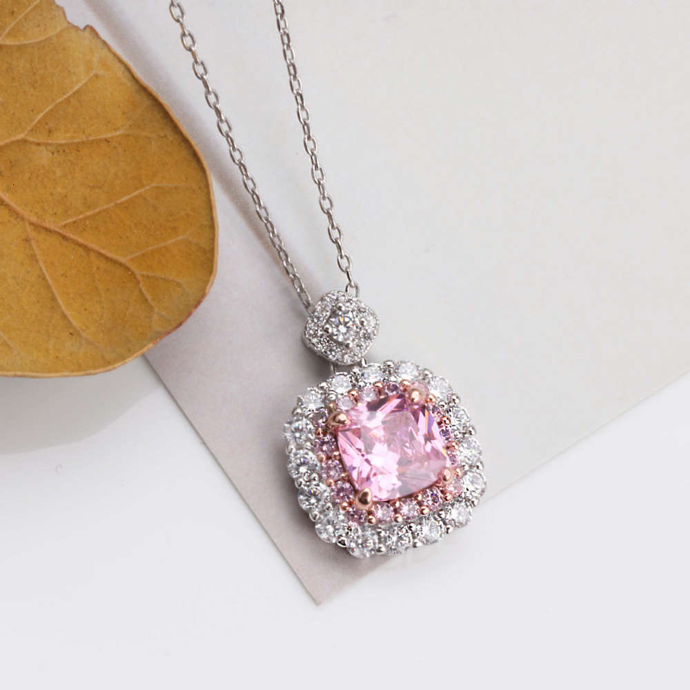 Luxurys Designers Fashion Dz024 diamond inlaid jewelry Princess square yellow diamond pendant
Luxurys Designers Fashion Dz024 diamond inlaid jewelry Princess square yellow diamond pendant