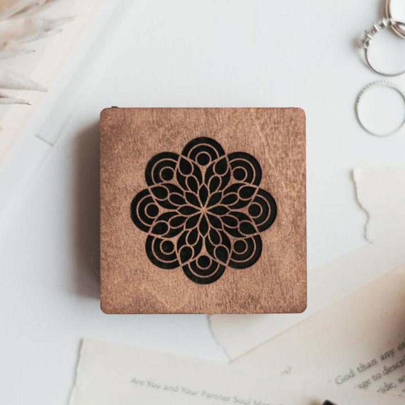 Wreath Engraved Wedding Ring Box Wooden Engagement Ring Box Bearer Personalized Rustic
Wreath Engraved Wedding Ring Box Wooden Engagement Ring Box Bearer Personalized Rustic
