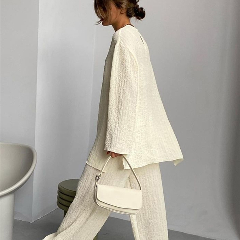 Clacive Fashion Loose 2 Piece Pants Set Women Casual Long Sleeve T-Shrit Matching Wide Trousers Suit Vintage High Wasit Pant 220315