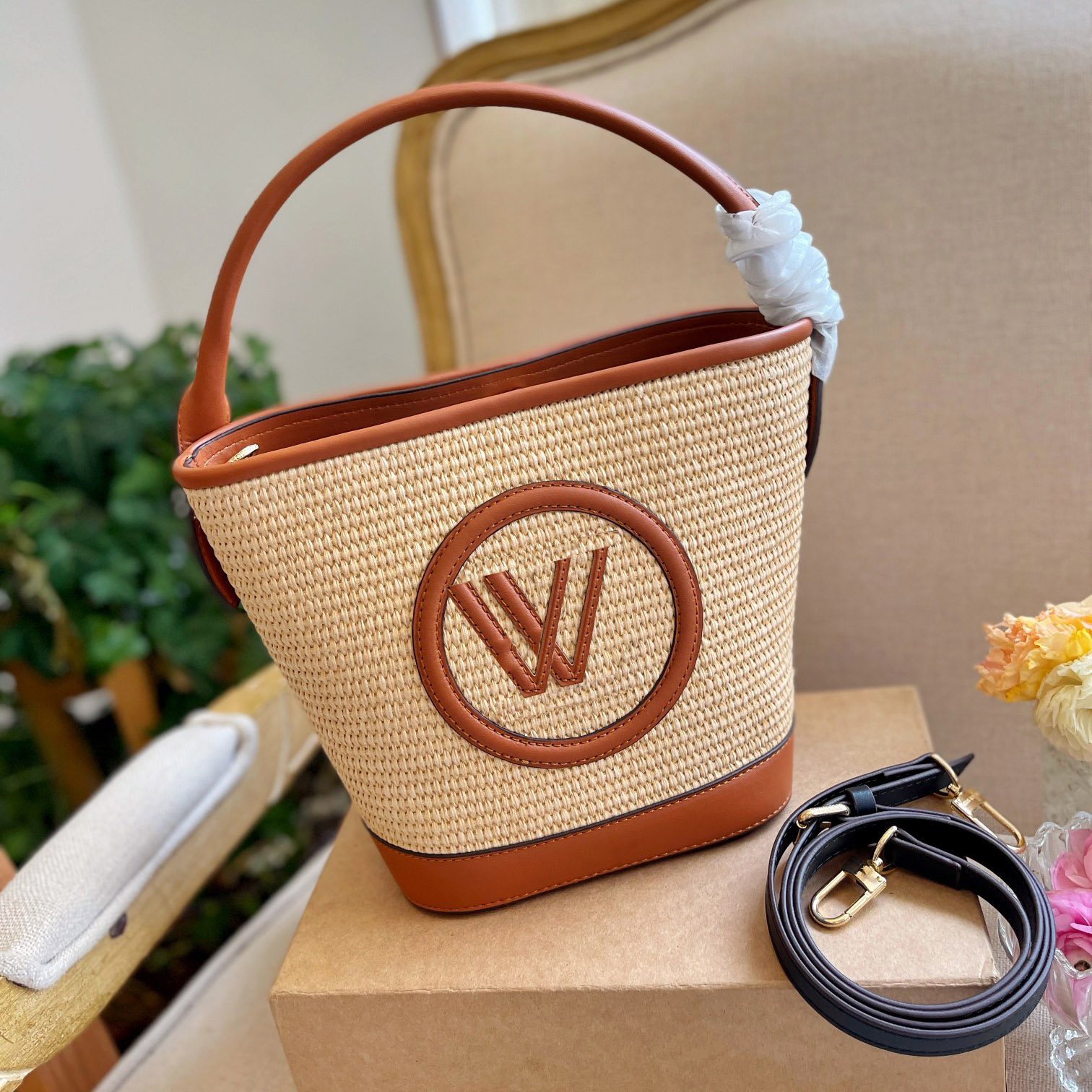 2022Ss Straw Womens Totes Shoulde Bags Diagonal Crossbody Bag Luxury Designer Handbags Contrasting Colors For Women Card Holder Small Size 20*20*11cm
2022Ss Straw Womens Totes Shoulde Bags Diagonal Crossbody Bag Luxury Designer Handbags Contrasting Colors For Women Card Holder Small Size 20*20*11cm