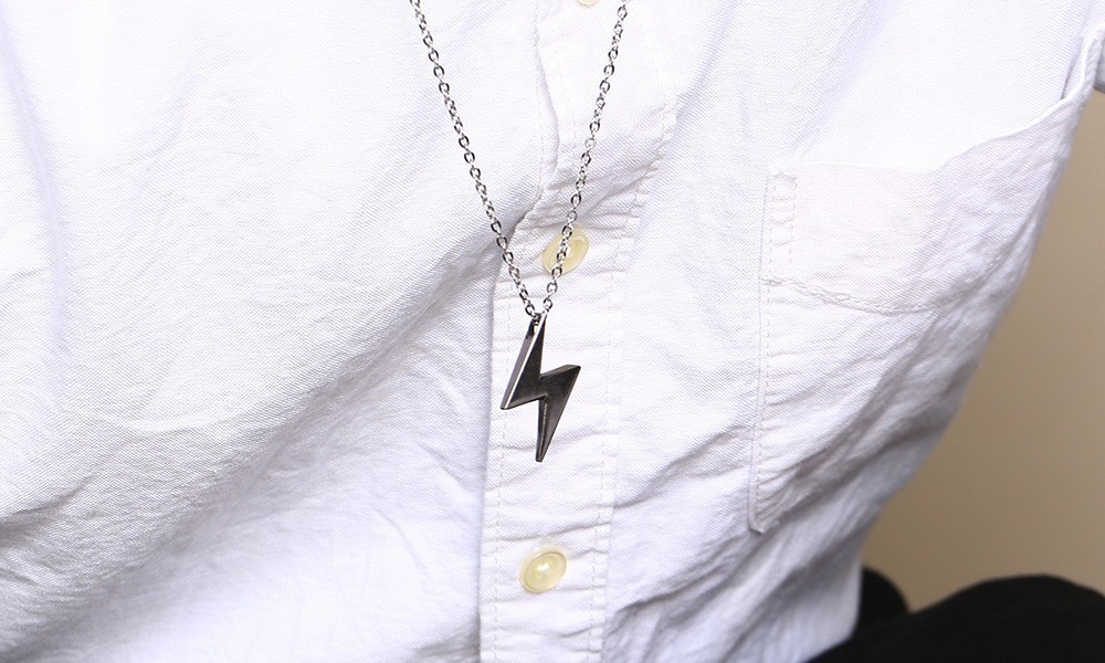 Men Gray Lightning Pendant Necklace Stainless Steel Bolt Thunder Flash Charm Male Jewelry 20 24 inch