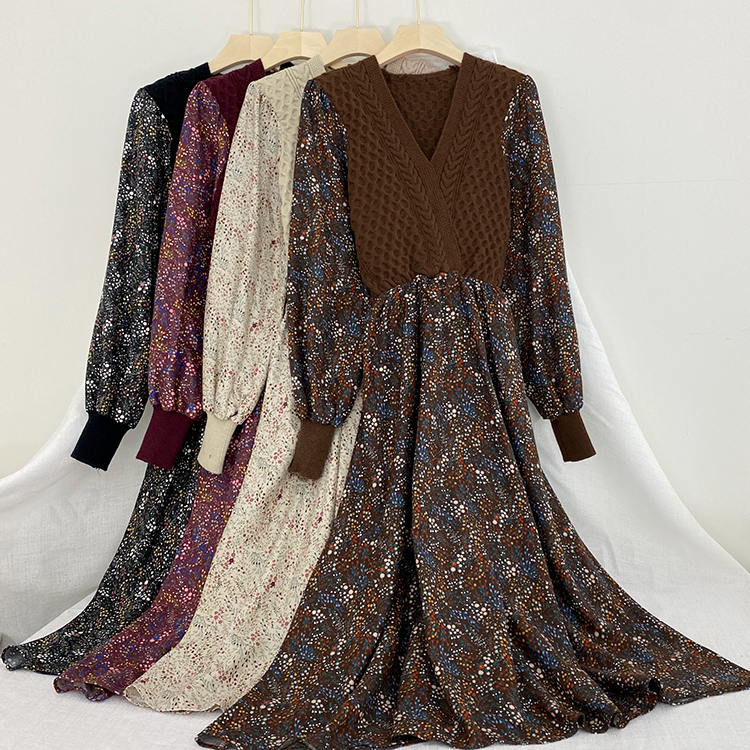 2021 New French retro v-neck bottoming floral fake two-piece temperament waist knitted stitching long-sleeved dress 068U, Black
2021 New French retro v-neck bottoming floral fake two-piece temperament waist knitted stitching long-sleeved dress 068U, Black
