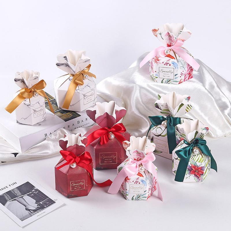European Xmas Gift Box with Ribbon Wedding Favors Decoration and Baby Shower Candy Boxes for Girl Boy Birthday Party Supplies1
European Xmas Gift Box with Ribbon Wedding Favors Decoration and Baby Shower Candy Boxes for Girl Boy Birthday Party Supplies1