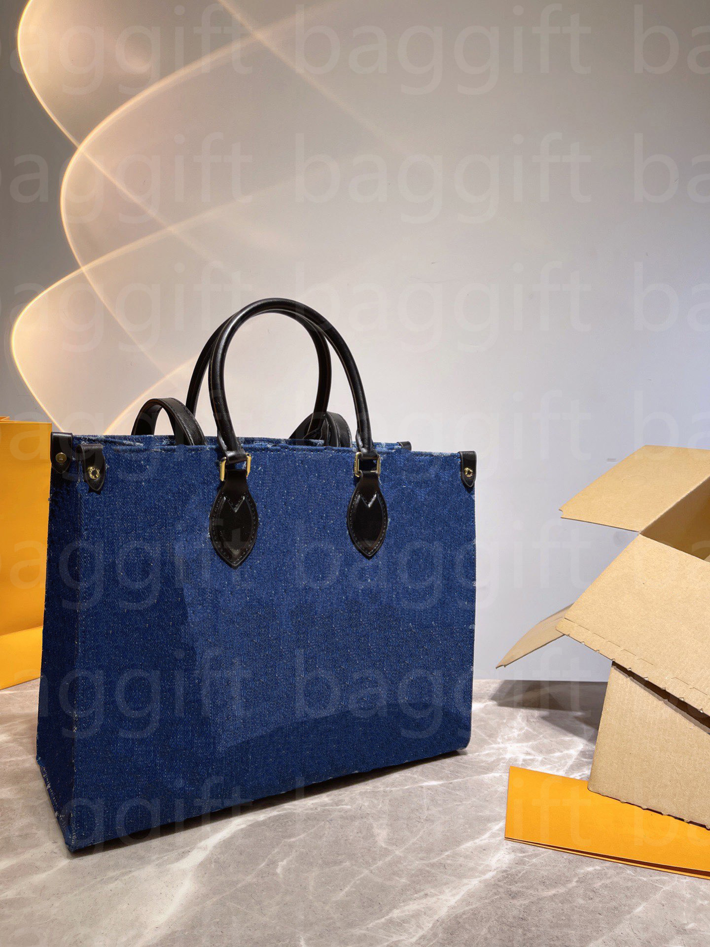 Denim OnTheGo Nano Speedy 2pcs Tote Shoulder bags Lady wallet Blue white Washing denims flowers printing handbag Women Retiro Purse city keepal Luggage, No bag;for balance
Denim OnTheGo Nano Speedy 2pcs Tote Shoulder bags Lady wallet Blue white Washing denims flowers printing handbag Women Retiro Purse city keepal Luggage, No bag;for balance