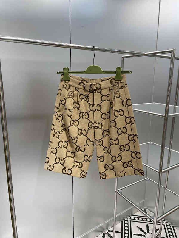 Men Ladies Summer Designer Shorts Fashion Loose Soft Comfortable Suit Streetwear Embroidered Letter Print Pants Streetwear, Beige
Men Ladies Summer Designer Shorts Fashion Loose Soft Comfortable Suit Streetwear Embroidered Letter Print Pants Streetwear, Beige