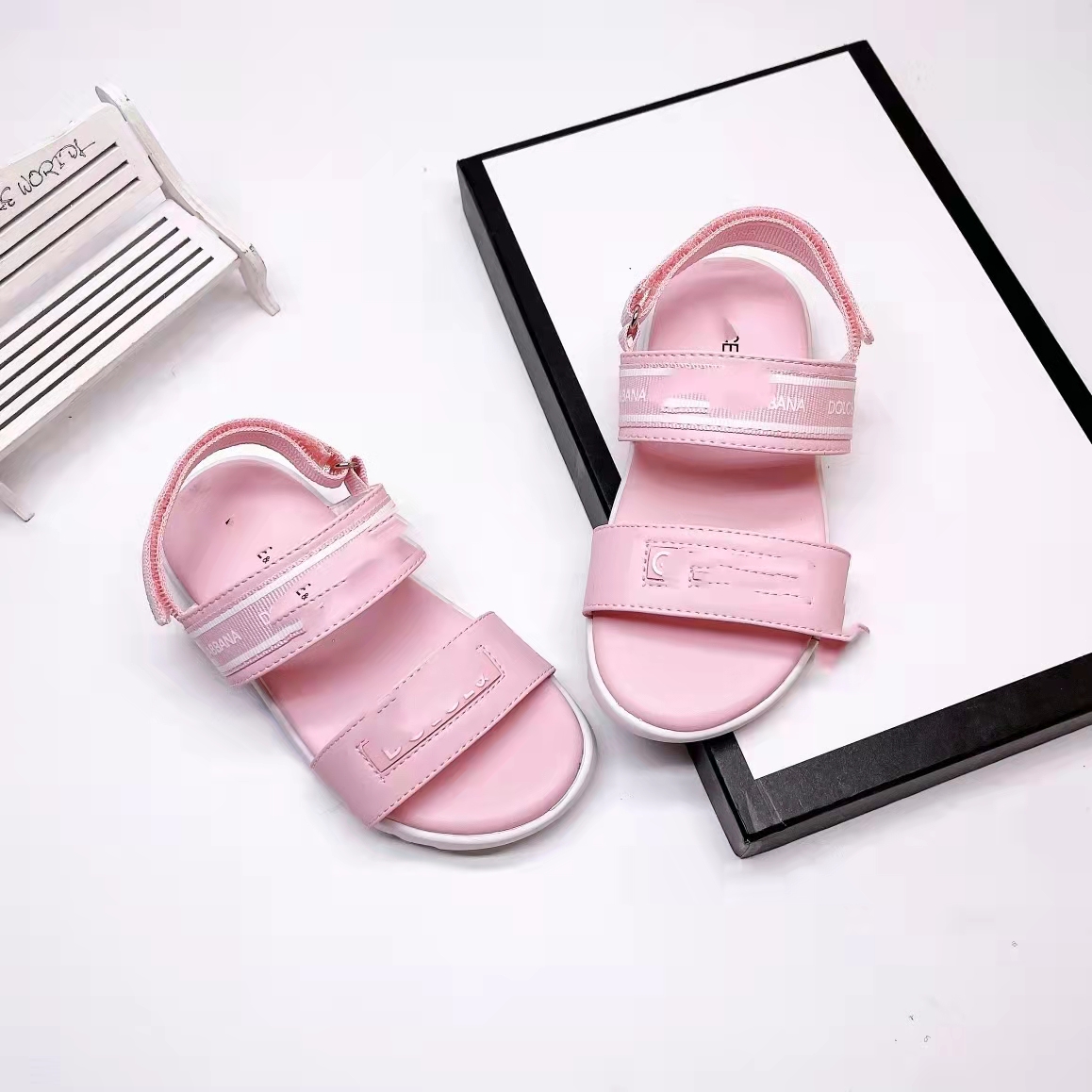 child summer shoes sandals beach designer slipper set eu26-35 black boy dress and white girl fashion style for leather materials in 2022
child summer shoes sandals beach designer slipper set eu26-35 black boy dress and white girl fashion style for leather materials in 2022