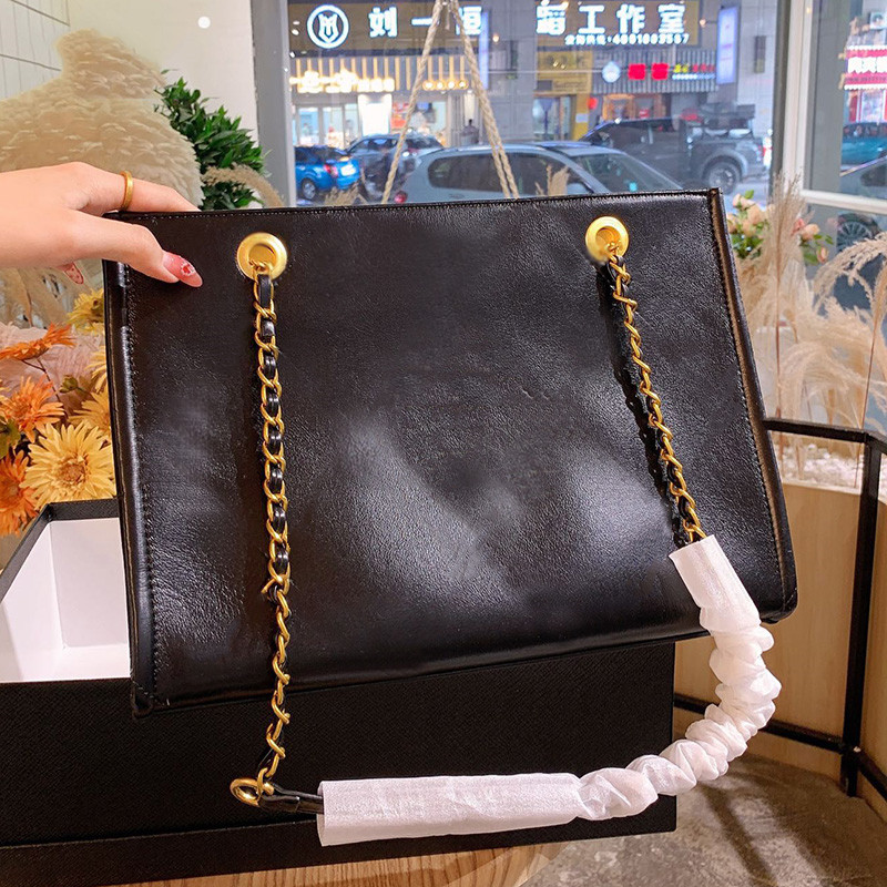 Designer Women Paris Tote Shopping Bag France Brand Weave Chain Totes Handbags Leather Diamond Lattice Large Capacity Shoulder Handbag Luxur, Don't order this
Designer Women Paris Tote Shopping Bag France Brand Weave Chain Totes Handbags Leather Diamond Lattice Large Capacity Shoulder Handbag Luxur, Don't order this