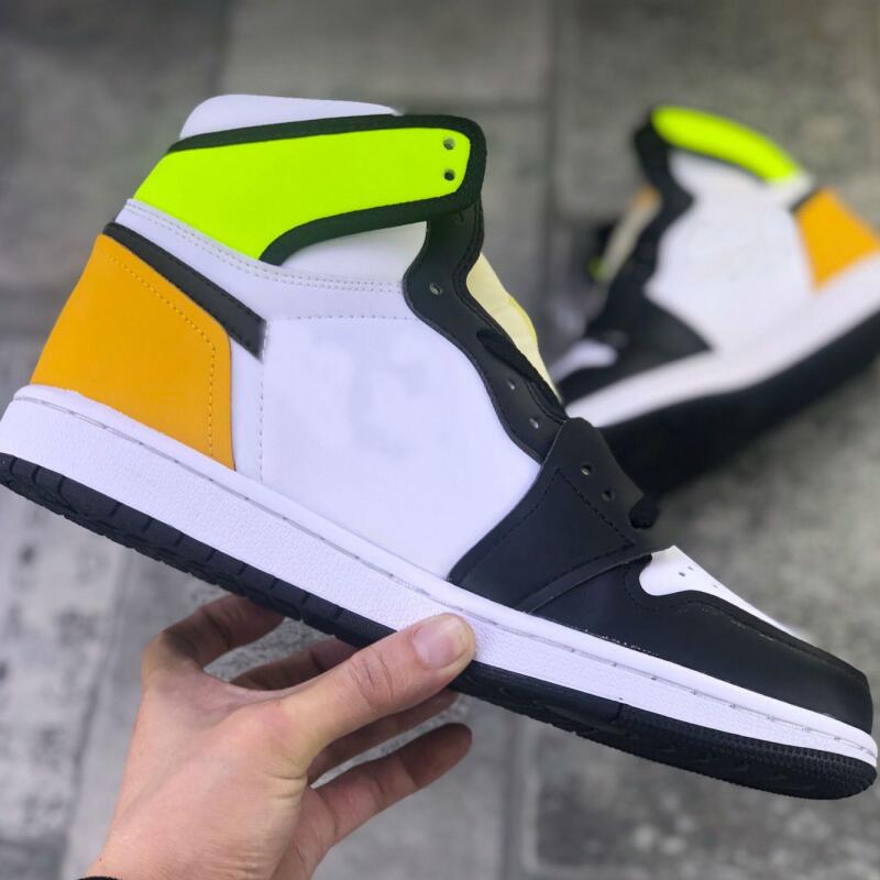 1 High OG VoltGold 1S women men basketball shoes Fluorescent yellow black toe mens sports sneakers women trainers 36-45, White;red
1 High OG VoltGold 1S women men basketball shoes Fluorescent yellow black toe mens sports sneakers women trainers 36-45, White;red