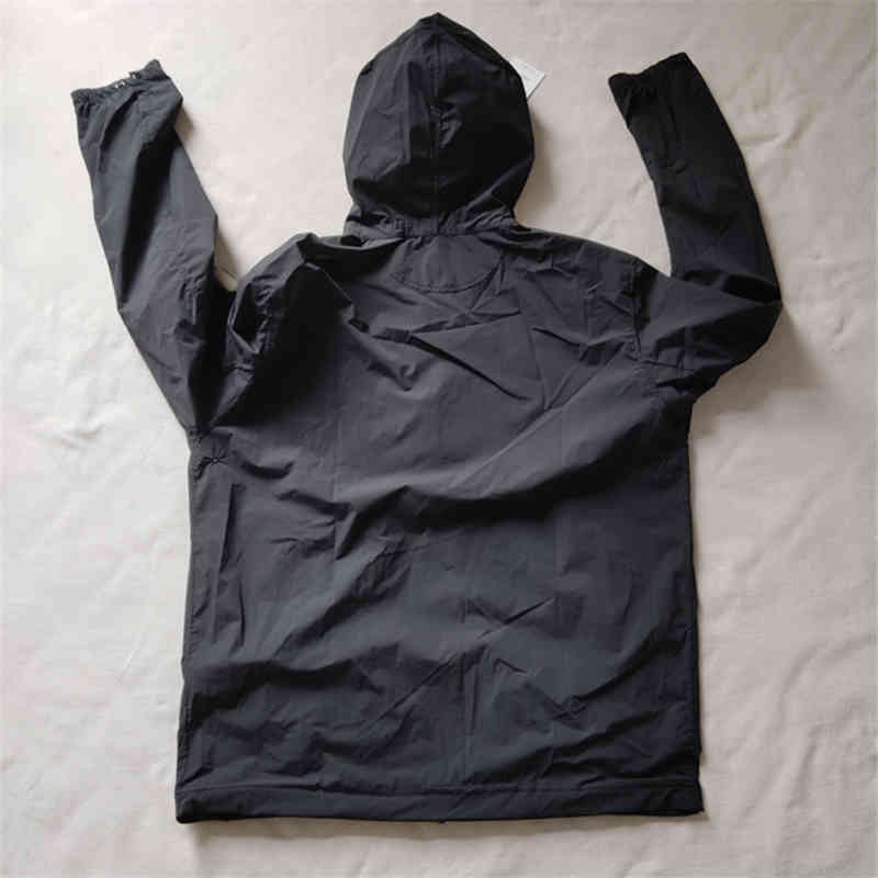 Men's Jackets light Summer sun Hooded Jacket Casual simple European and American style sunscreen clothes for lovers Fashion men's youth coat Embroidered G98B, Orange-1970
Men's Jackets light Summer sun Hooded Jacket Casual simple European and American style sunscreen clothes for lovers Fashion men's youth coat Embroidered G98B, Orange-1970