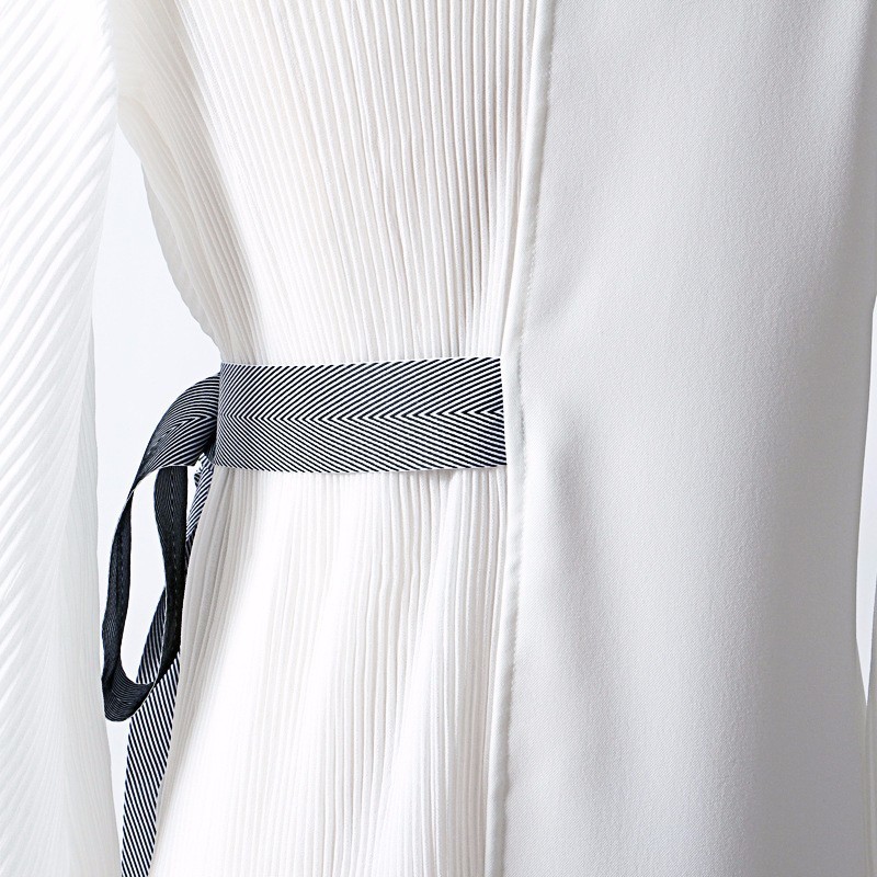 TWOTWINSTYLE Asymmetrical Blazer Female Chiffon Patchwork V Neck Lantern Sleeve Lace Up High Waist Coat Women Spring Thin 201102