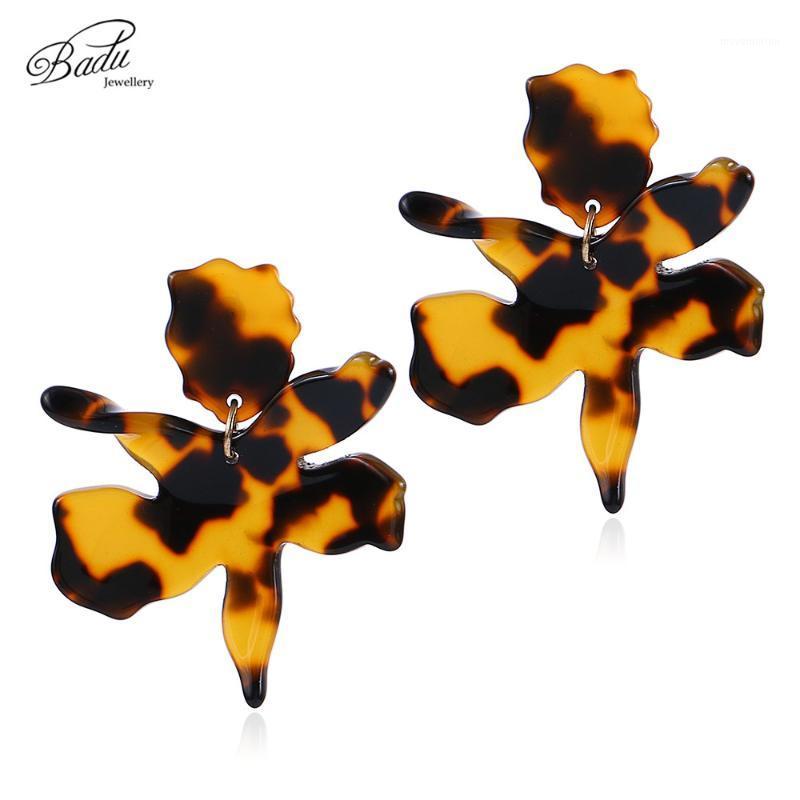 Badu Hyperbole Acrylic Dangle Drop Earrings for Women Leopard Acetic Acid Winter Earring for Halloween Party Jewelry Wholesale1
Badu Hyperbole Acrylic Dangle Drop Earrings for Women Leopard Acetic Acid Winter Earring for Halloween Party Jewelry Wholesale1
