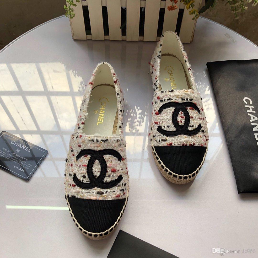 2021 new designer sandals men sandals designer slides Brand striped sandals causal summer huaraches slippers flip flops slipper 35-41, Black
2021 new designer sandals men sandals designer slides Brand striped sandals causal summer huaraches slippers flip flops slipper 35-41, Black