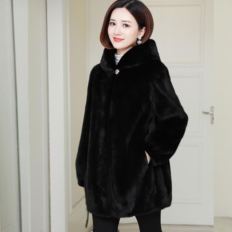 New 2020 Autumn Winter Imitation Mink Velvet Overcoat Women Thick Warm Outwear Hooded Mid Length Faux Fur Coat Female Parka, Beige
New 2020 Autumn Winter Imitation Mink Velvet Overcoat Women Thick Warm Outwear Hooded Mid Length Faux Fur Coat Female Parka, Beige