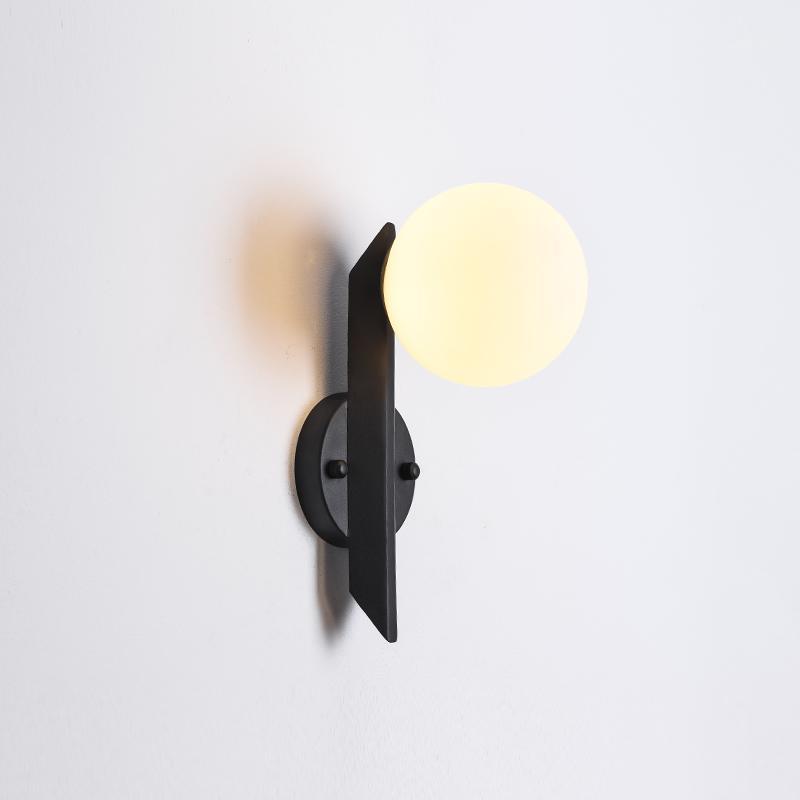 Nordic LED Wall Lamp Mordern Glass Ball Bathroom Bedroom Beside Sconces American Retro Wandlamp Stair Aisle Wall light1
Nordic LED Wall Lamp Mordern Glass Ball Bathroom Bedroom Beside Sconces American Retro Wandlamp Stair Aisle Wall light1